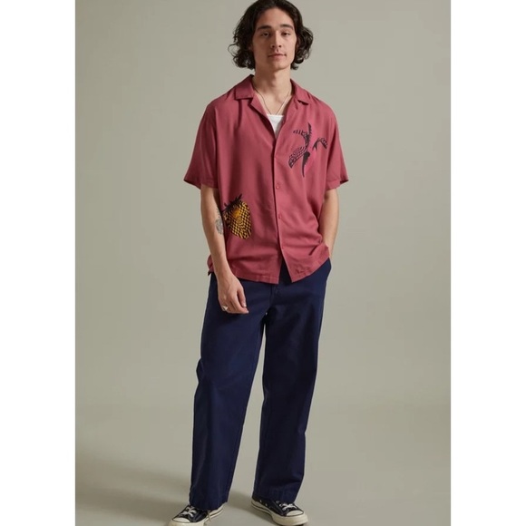 UO Pop Art Graphic Camp Collar Shirt - Picture 2 of 4